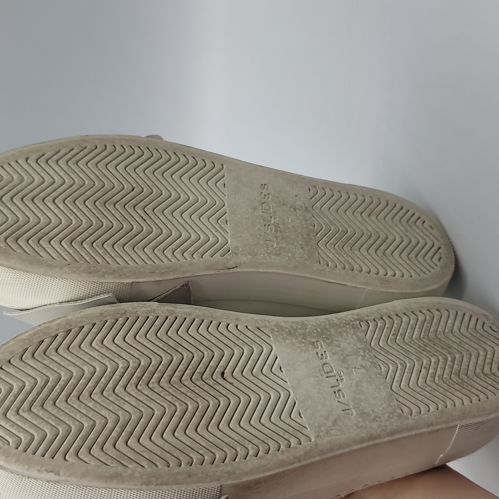 J/slides womens slipon shoes. Size 7 - Picture 6 of 6